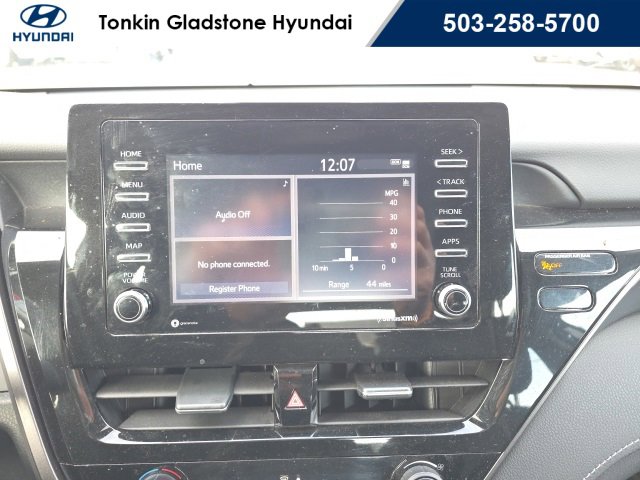 Used 2021 Toyota Camry SE w/ Cold Weather Package image 14