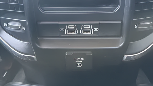 Used 2022 RAM 2500 Laramie AWD/4WD image 37
