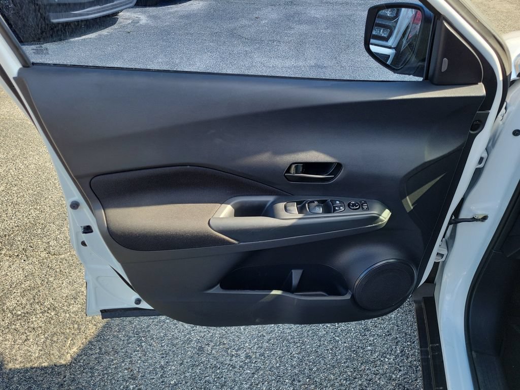 Used 2024 Nissan Kicks S FWD image 19