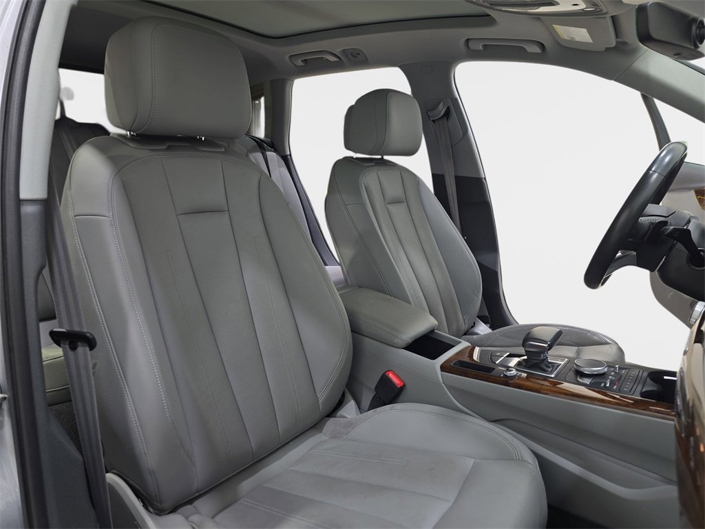 Used 2017 Audi A4 2.0T allroad Premium w/ Audi MMI Navigation Plus image 12