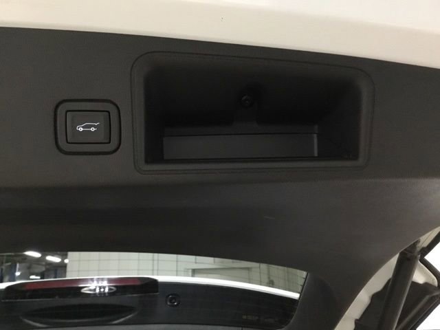 Used 2020 GMC Terrain SLT w/ Preferred Package image 44