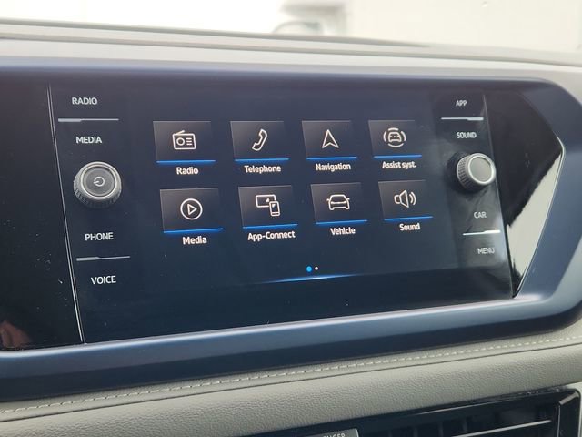 Used 2024 Volkswagen Taos SE image 38