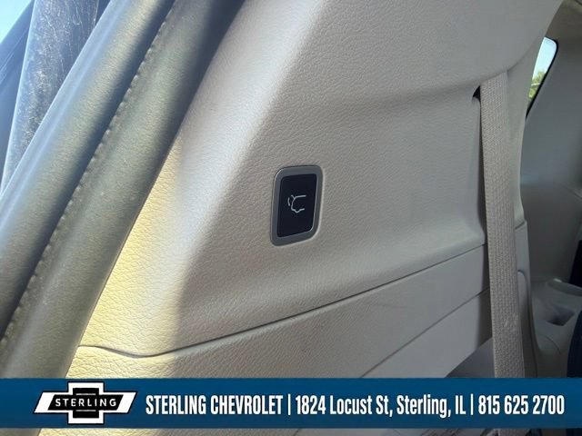 Used 2024 Chrysler Pacifica Touring-L FWD image 26