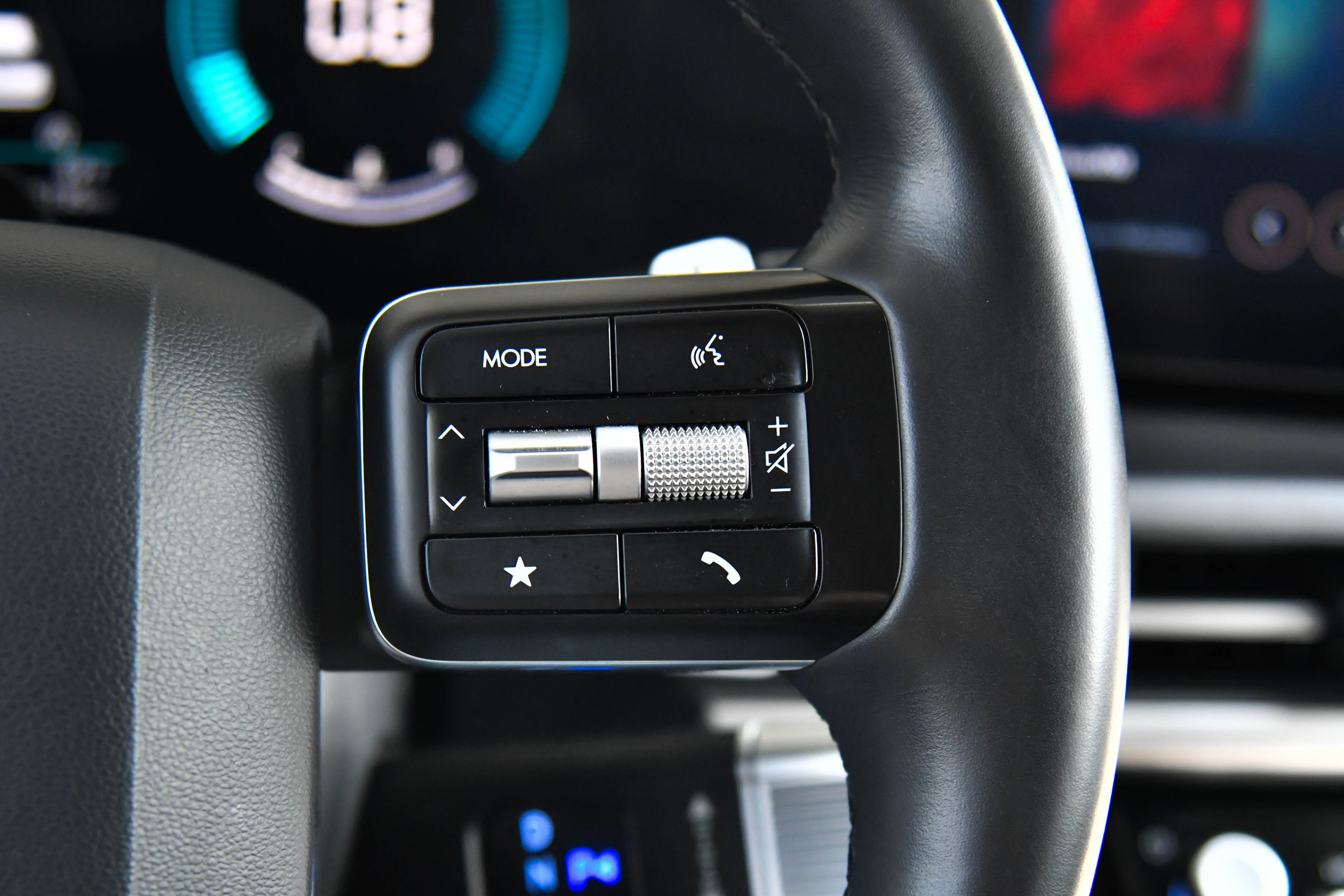 Used 2024 Hyundai Santa Fe SEL image 35