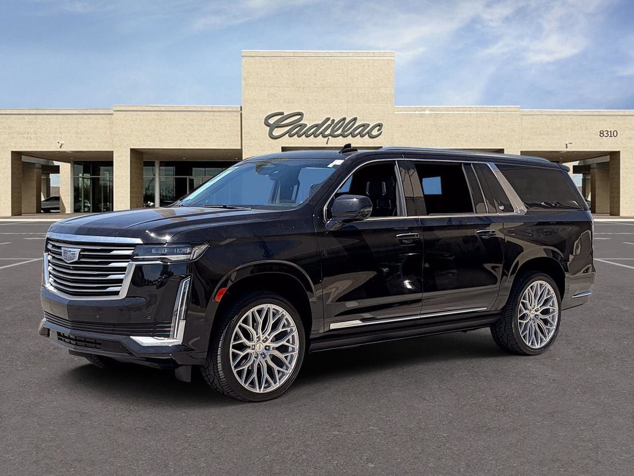 Used 2021 Cadillac Escalade ESV Premium Luxury Platinum AWD/4WD image 32