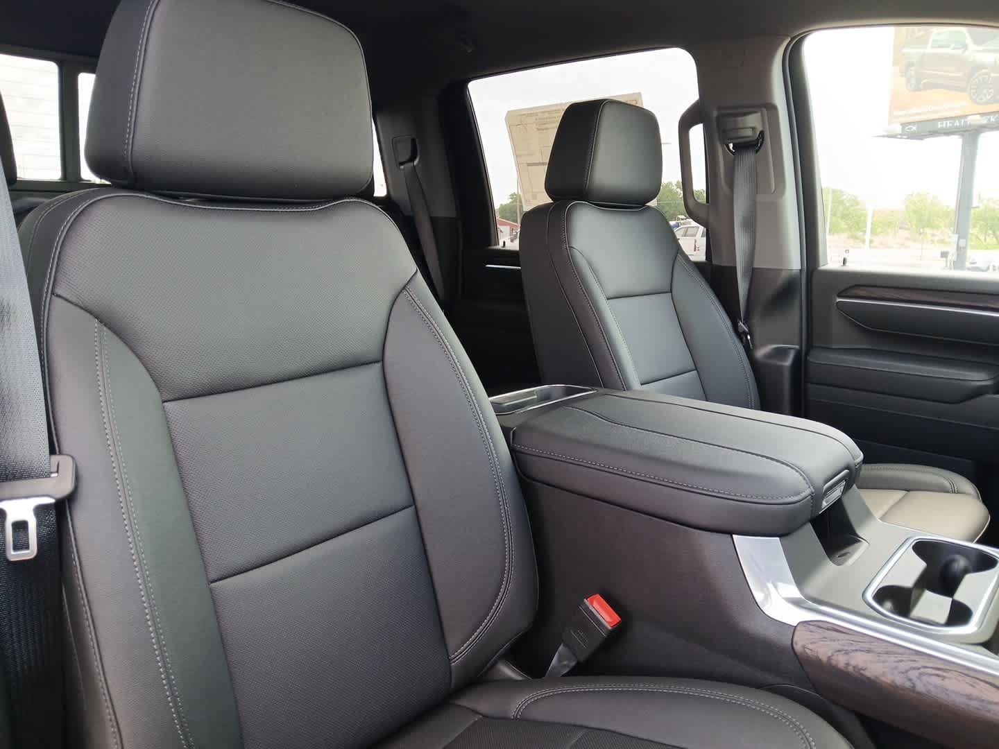 New 2026 GMC Sierra 2500 SLT w/ SLT Premium Package AWD/4WD image 54