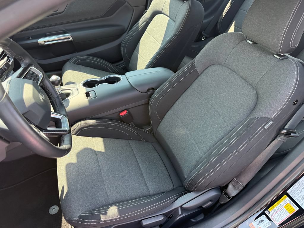 Used 2025 Ford Mustang GT RWD image 13
