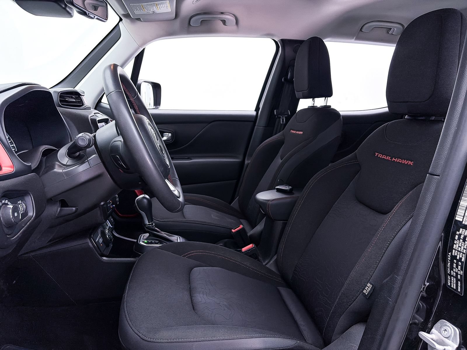 Used 2023 Jeep Renegade Trailhawk AWD/4WD image 17