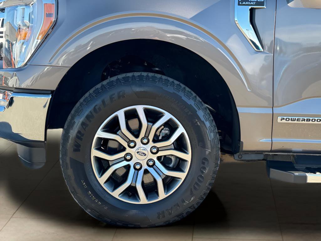 Used 2022 Ford F150 Lariat w/ Max Trailer Tow Package image 38