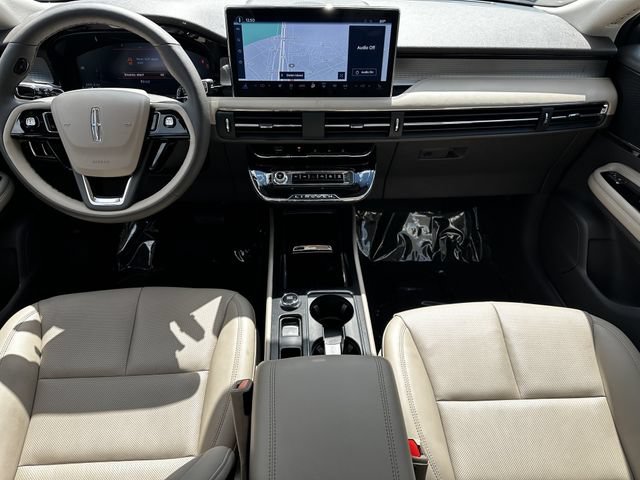Certified 2023 Lincoln Corsair AWD w/ Equipment Group 101A image 15