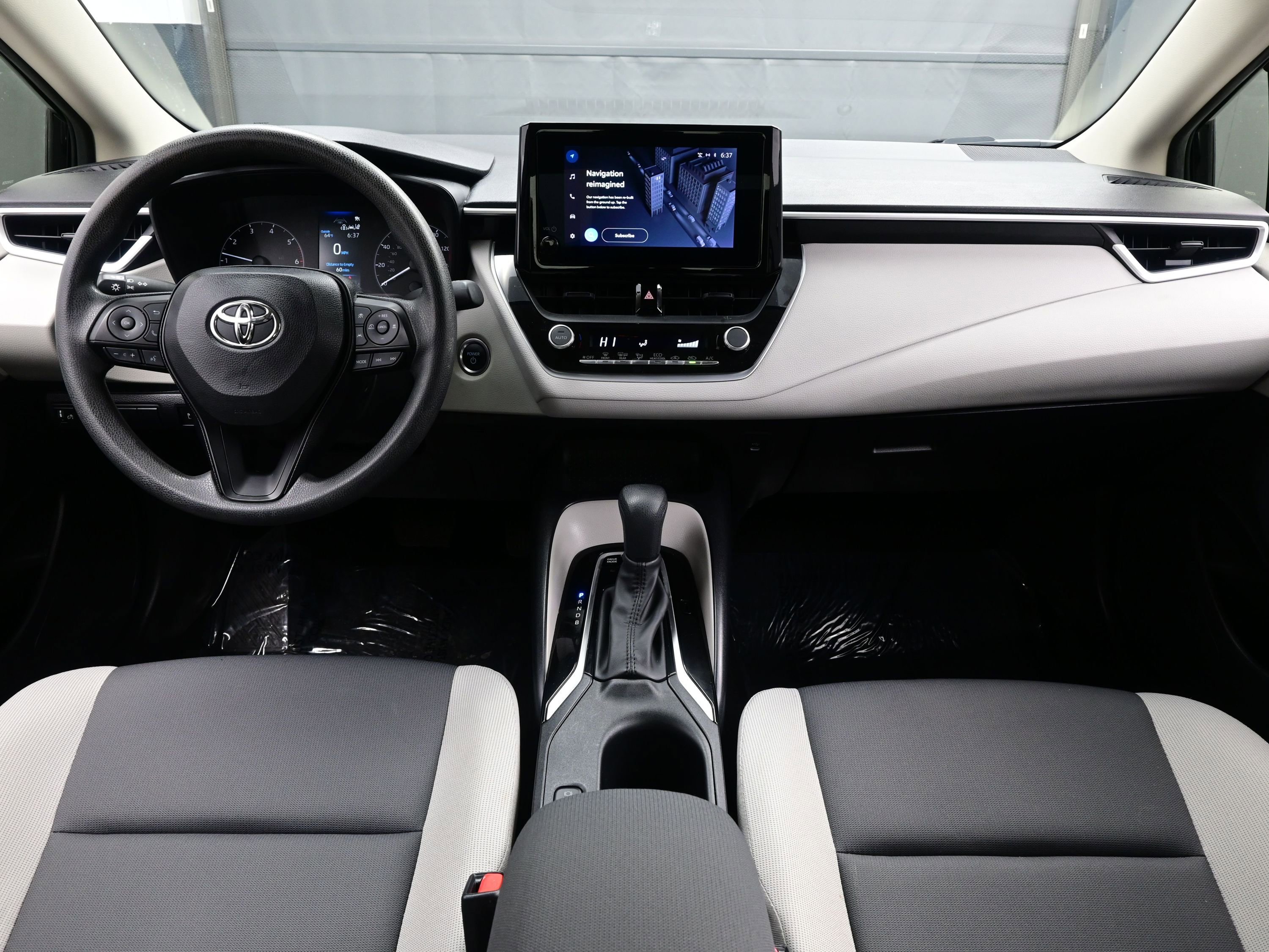 Used 2024 Toyota Corolla LE image 15