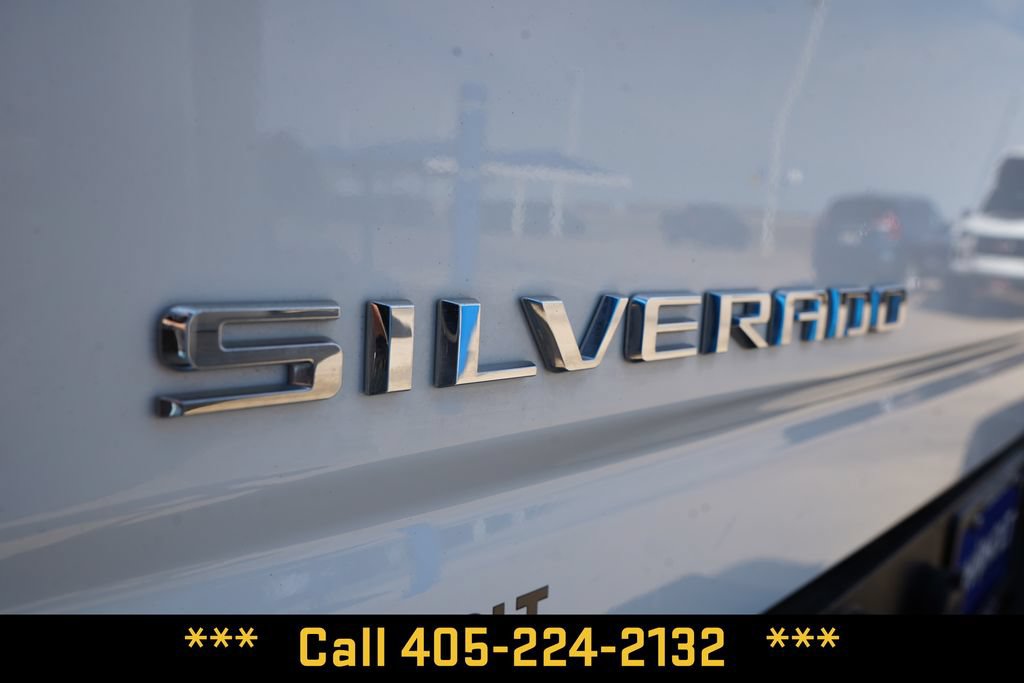 Used 2025 Chevrolet Silverado 2500 Custom w/ Custom Value Package AWD/4WD image 5