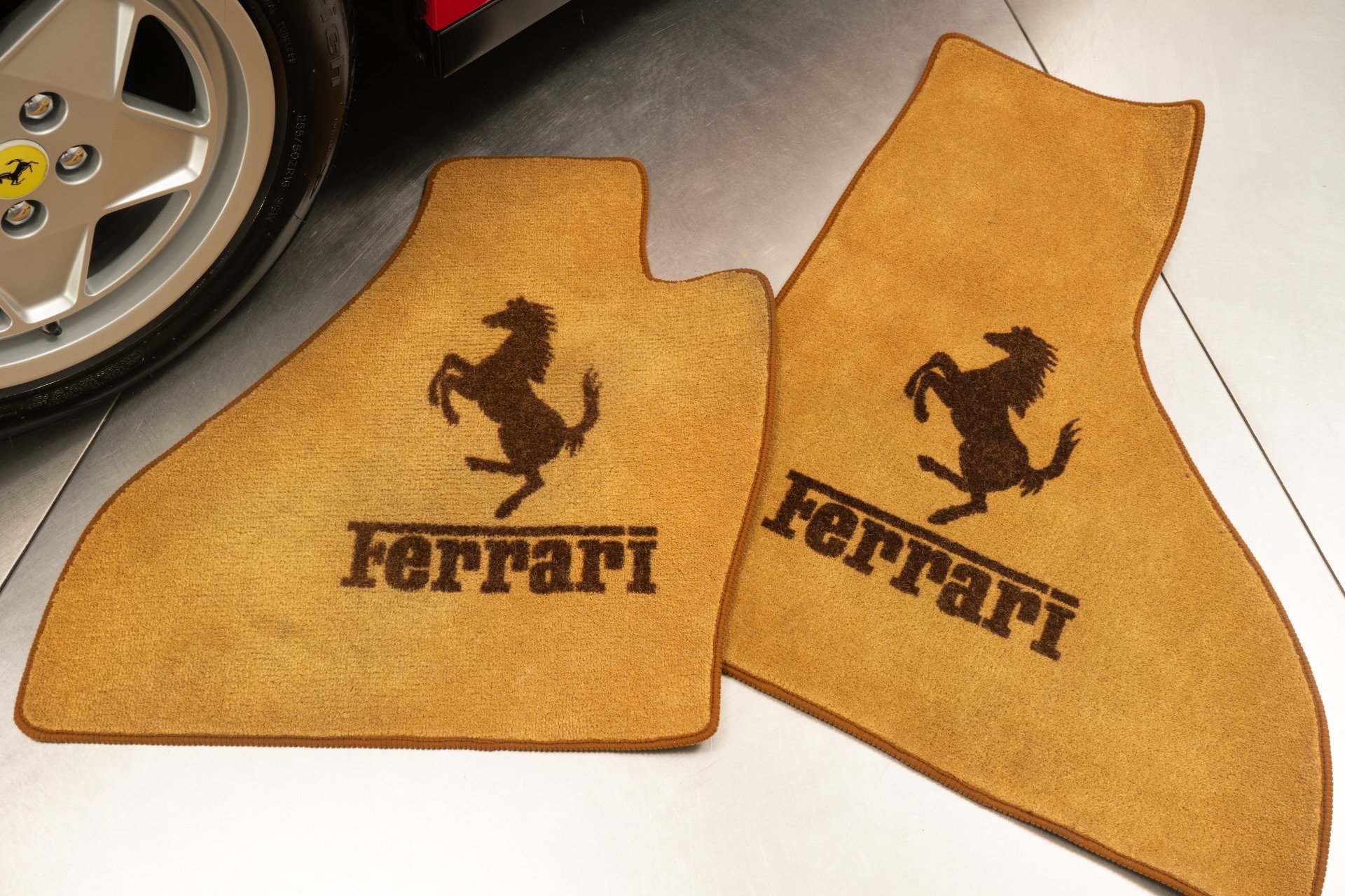 Used 1990 Ferrari Testarossa image 31