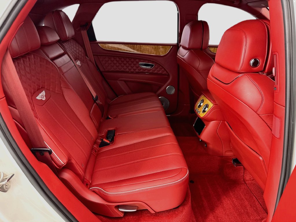 Certified 2022 Bentley Bentayga AWD/4WD image 21