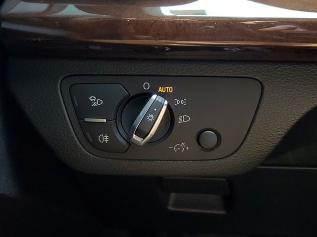 Used 2020 Audi Q5 2.0T Premium AWD/4WD image 34