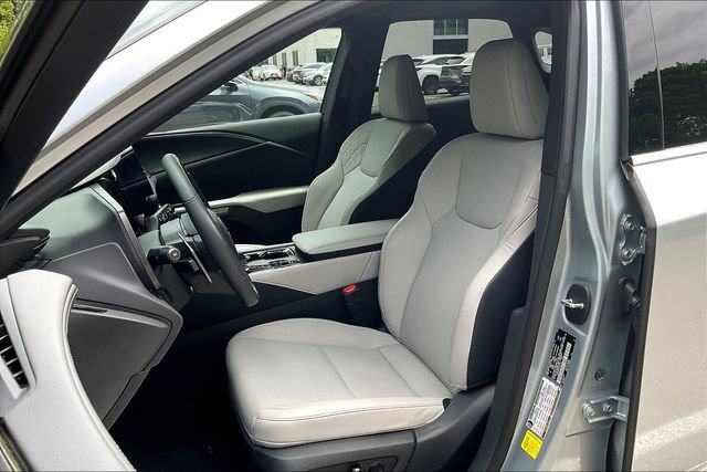 Used 2023 Lexus RX 350 Premium w/ Accessory Package (Z1) AWD/4WD image 21