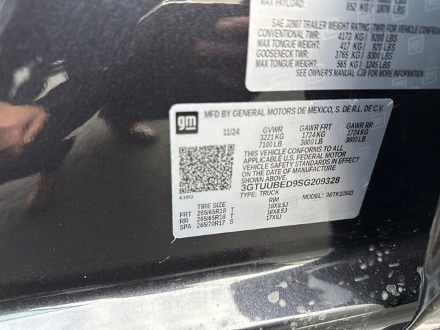 Used 2025 GMC Sierra 1500 SLE image 17