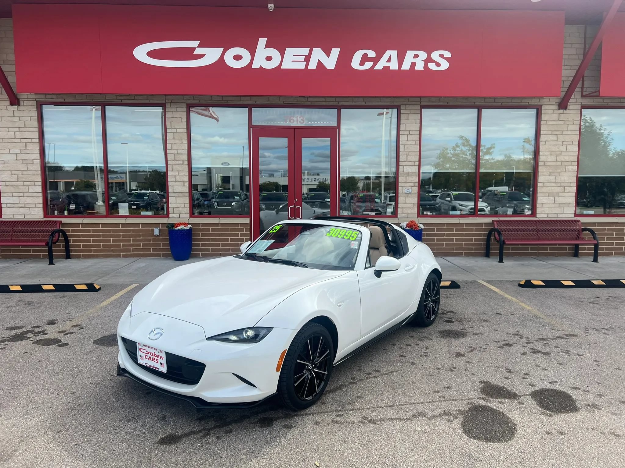 Used 2025 MAZDA MX-5 Miata RF Grand Touring w/ Appearance Package RWD image 1