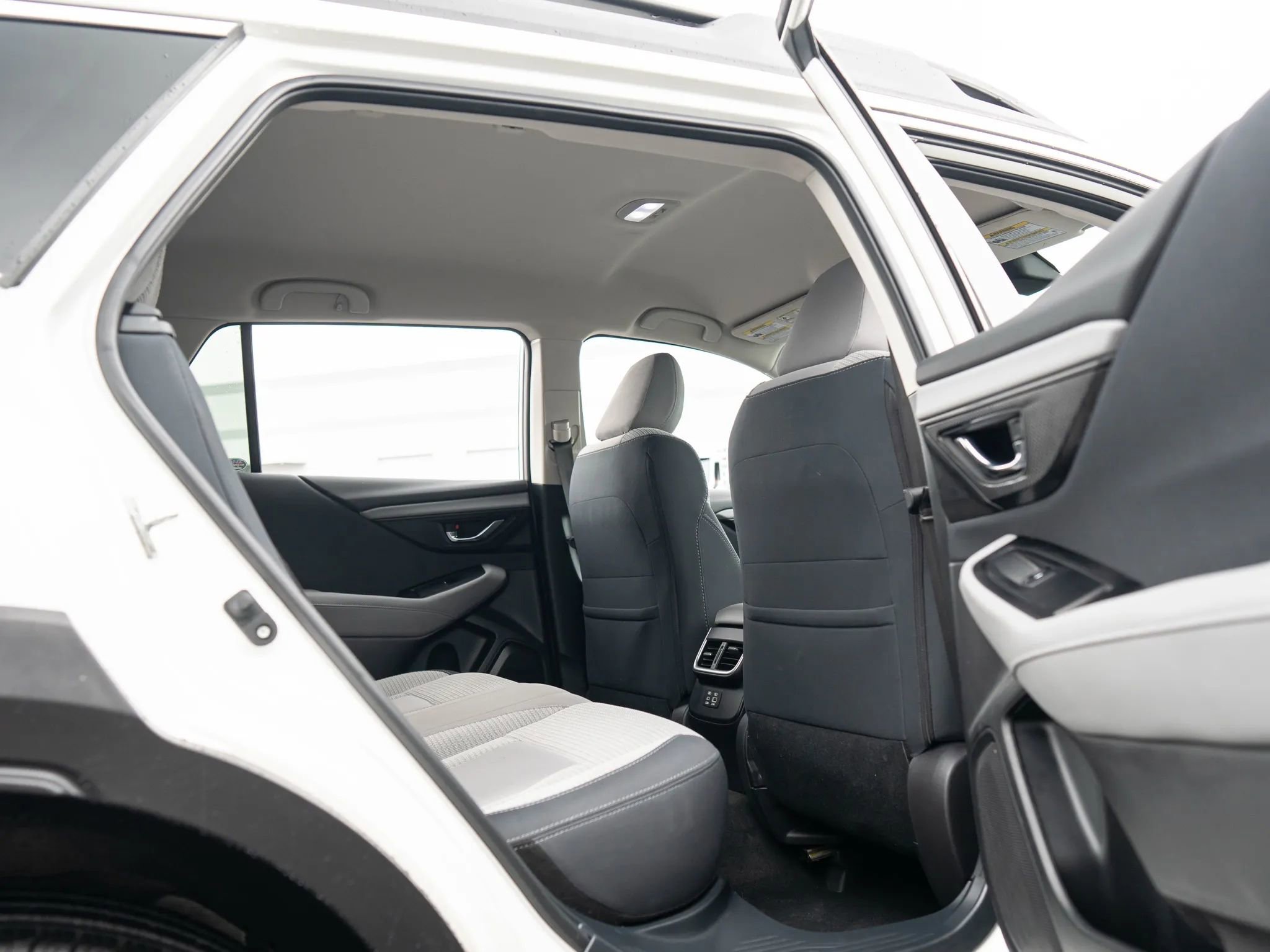 Used 2023 Subaru Outback Premium image 20