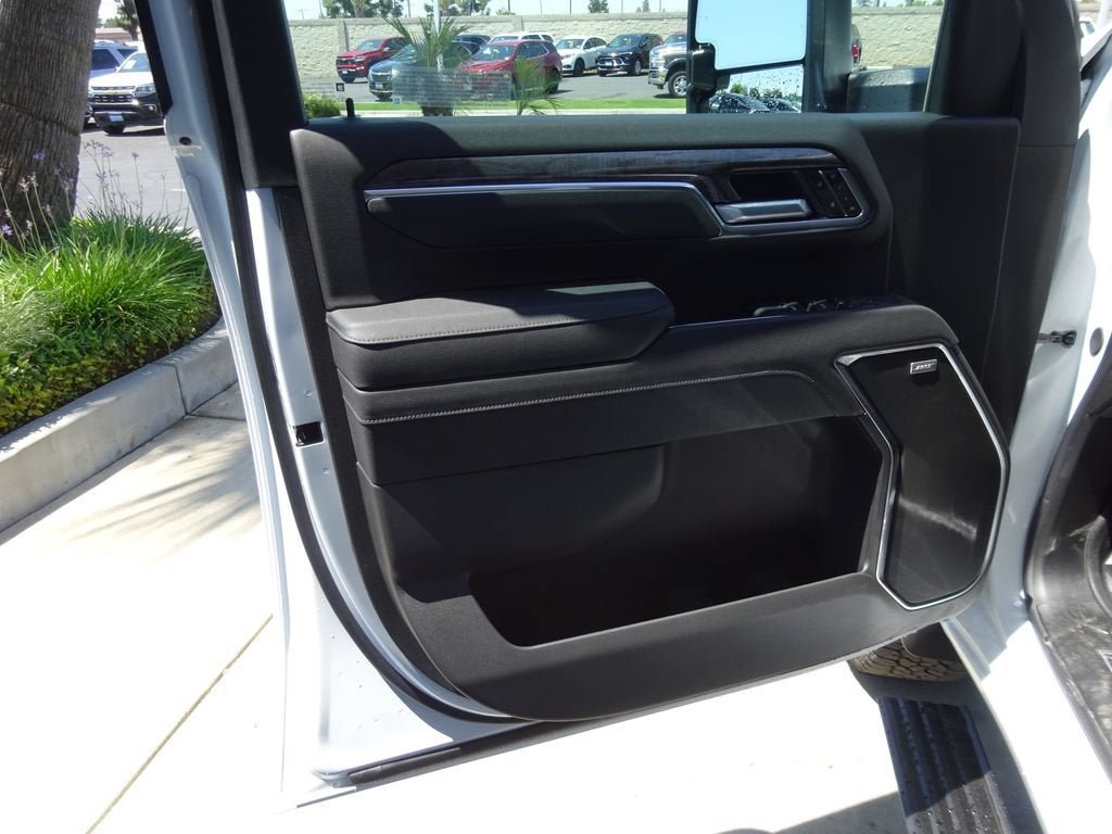 New 2026 Chevrolet Silverado 2500 LTZ w/ LTZ Premium Package AWD/4WD image 24