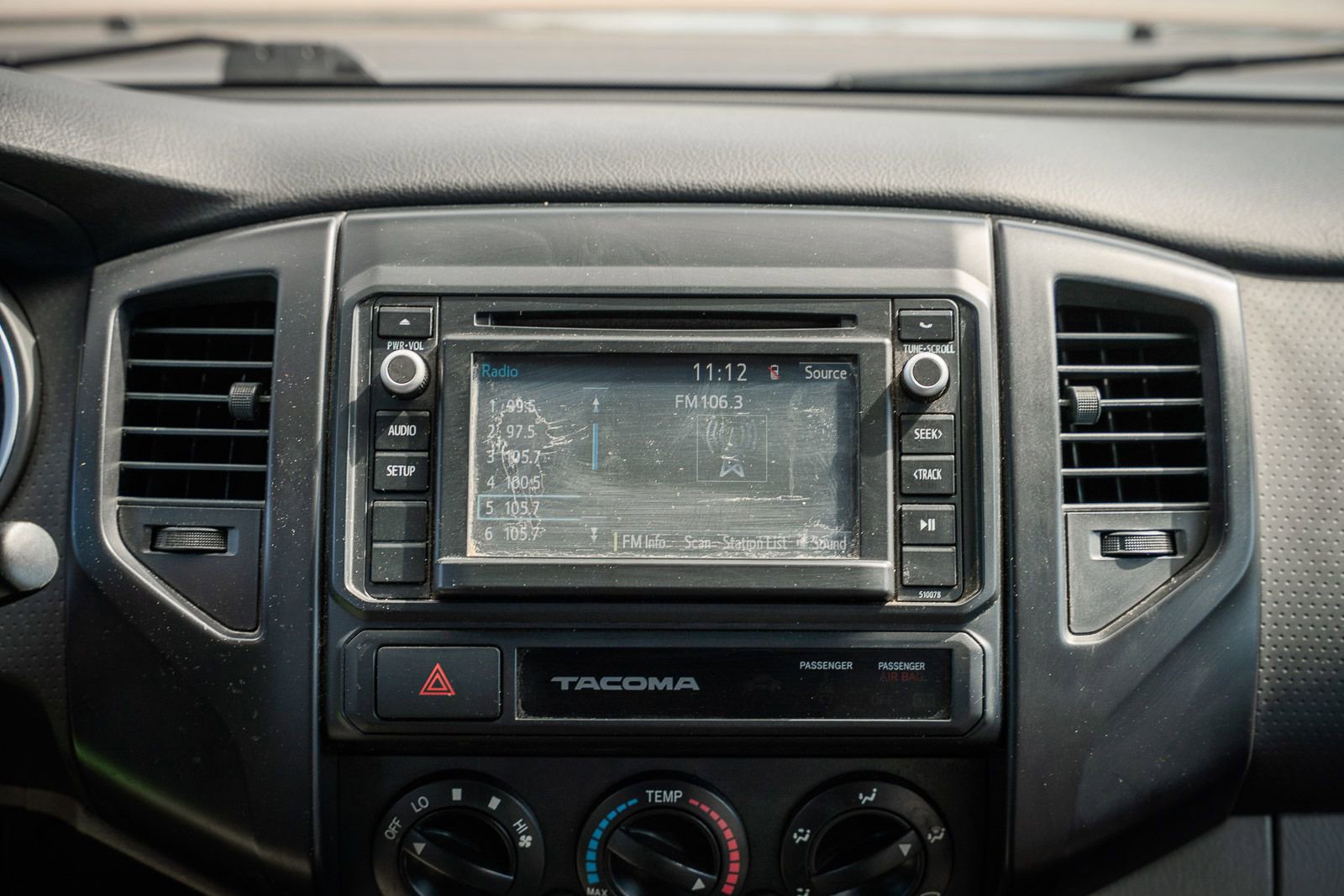 Used 2015 Toyota Tacoma PreRunner w/ Convenience Package RWD image 31