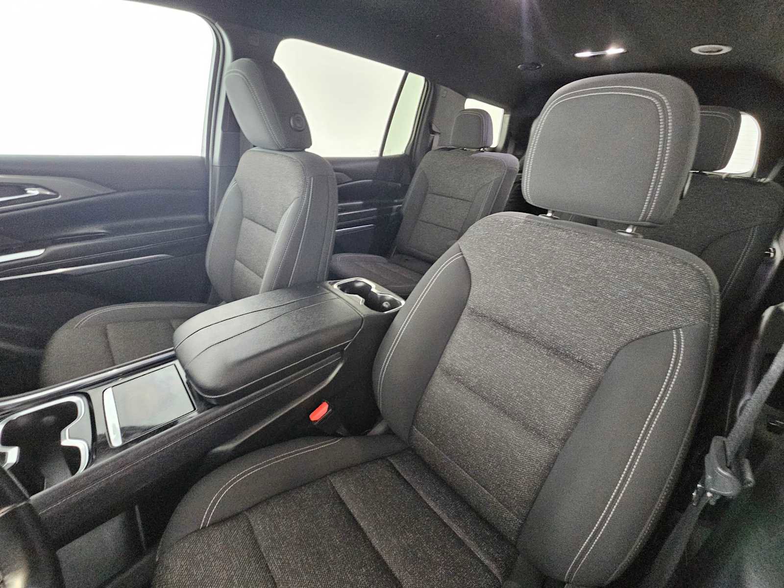 Used 2024 Chevrolet Traverse LT image 23