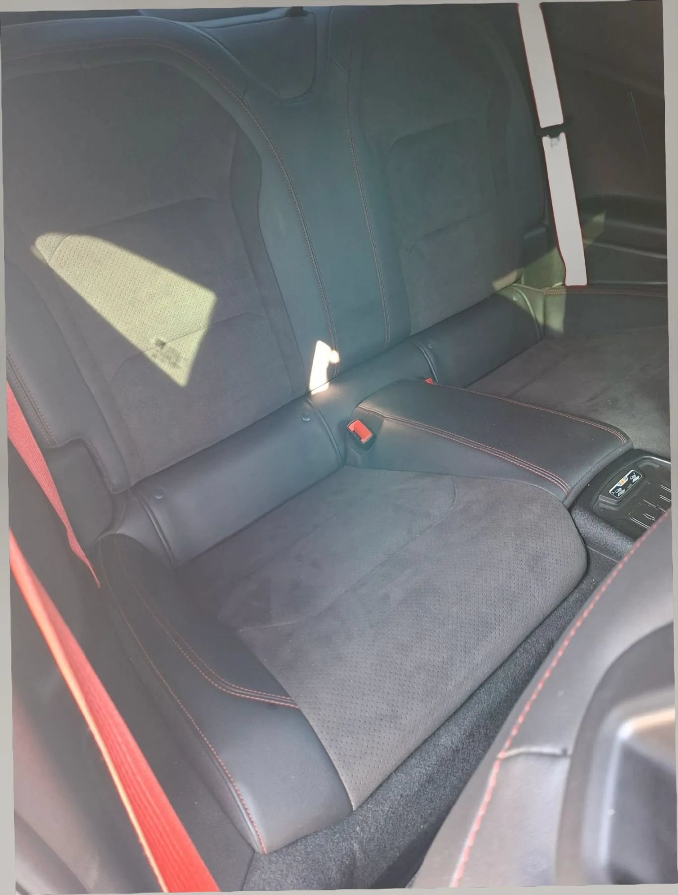 Used 2019 Chevrolet Camaro ZL1 RWD image 11