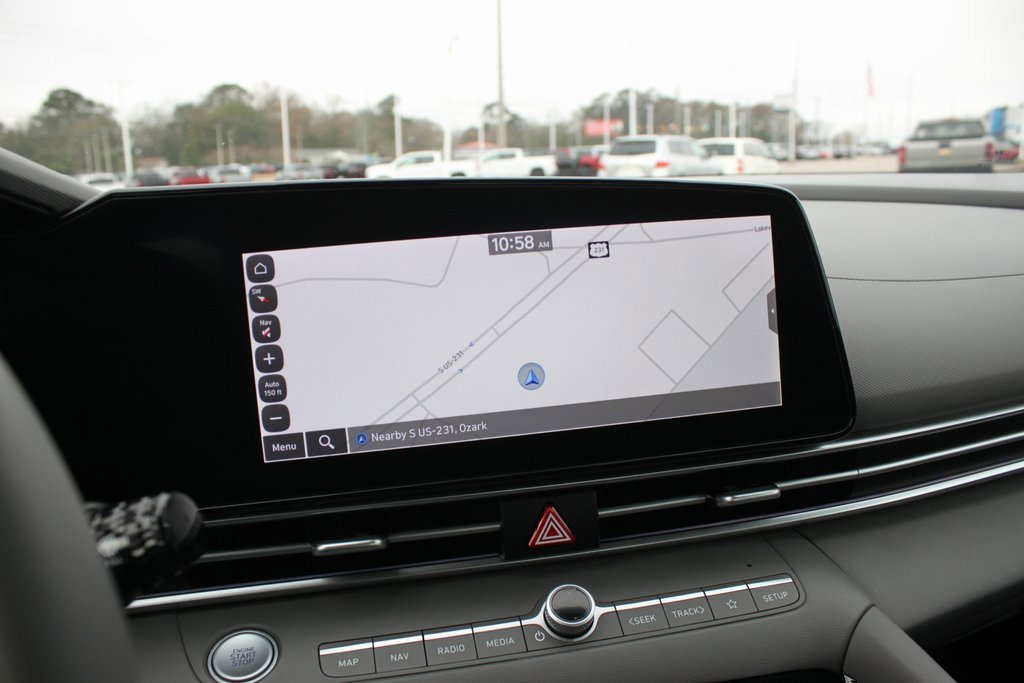 Used 2024 Hyundai Elantra SEL w/ Convenience Package image 14