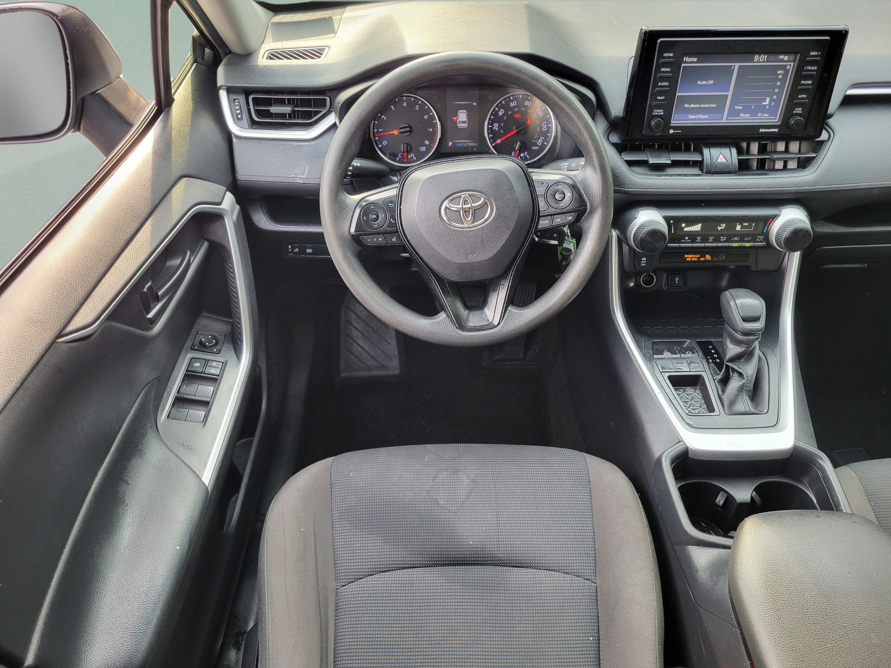 Used 2020 Toyota RAV4 LE w/ Carpet Mat Package FWD image 8