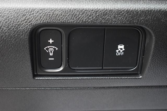 New 2026 Kia Sorento LX FWD image 22
