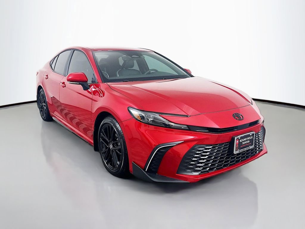 Certified 2025 Toyota Camry SE image 3