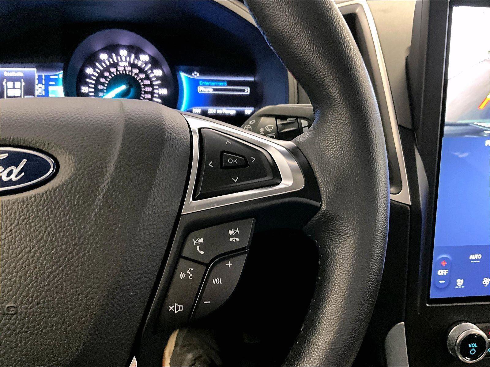 Certified 2024 Ford Edge SEL w/ Convenience Package AWD/4WD image 18