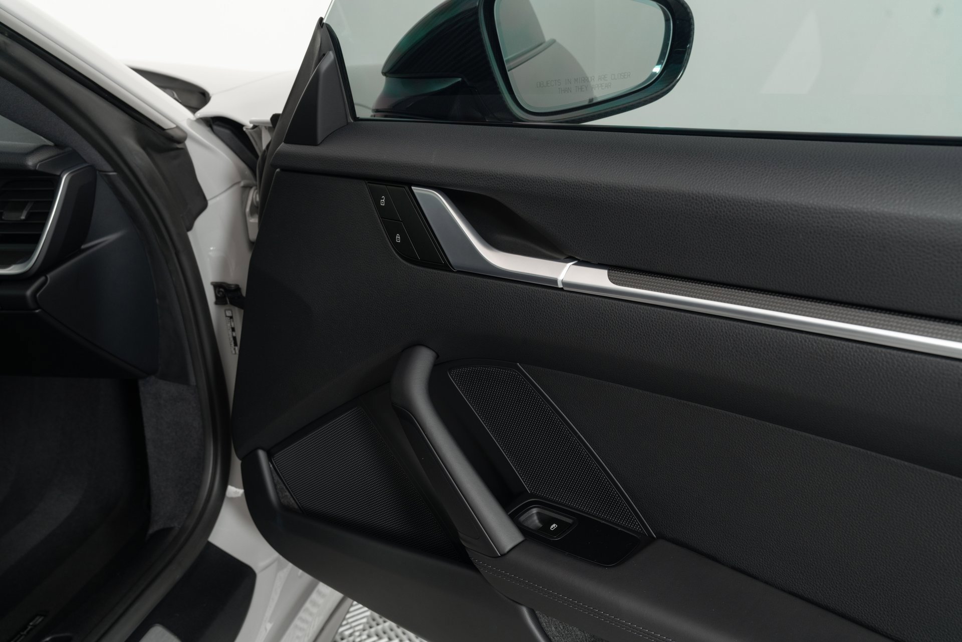 Used 2024 Porsche 911 Carrera image 15