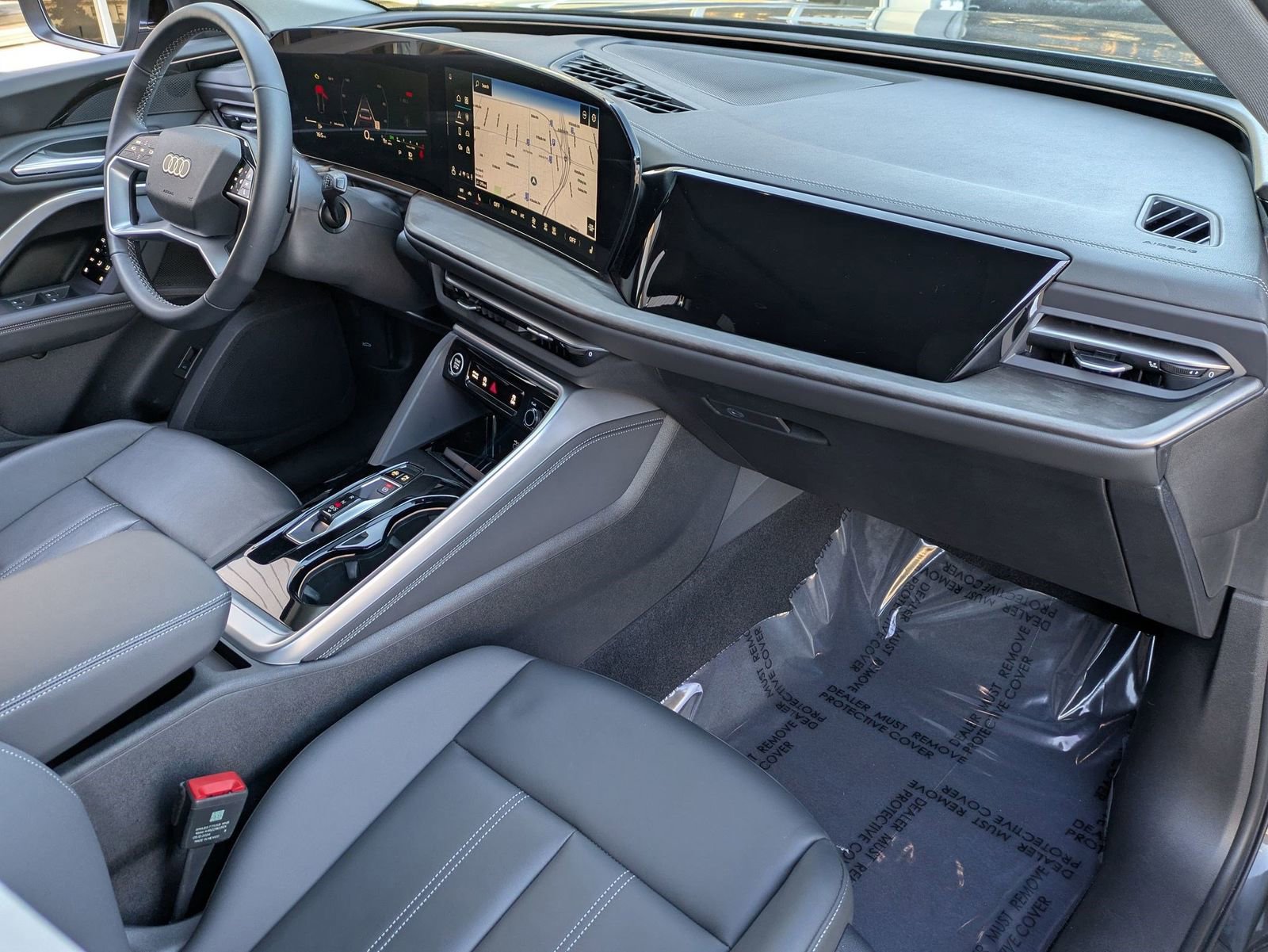 Used 2025 Audi Q5 Premium w/ Convenience Package image 21