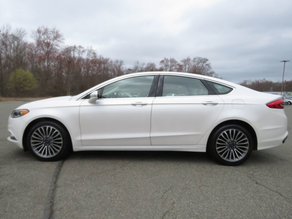 Used 2017 Ford Fusion SE image 8