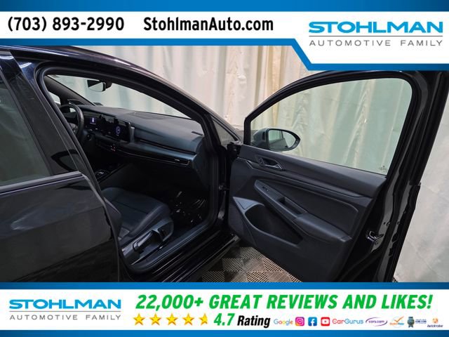 Used 2023 Volkswagen Golf R image 33