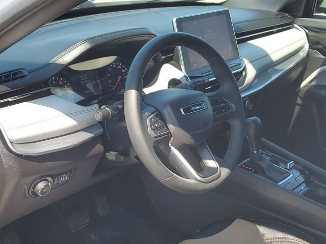 Used 2024 Jeep Compass Limited AWD/4WD image 9