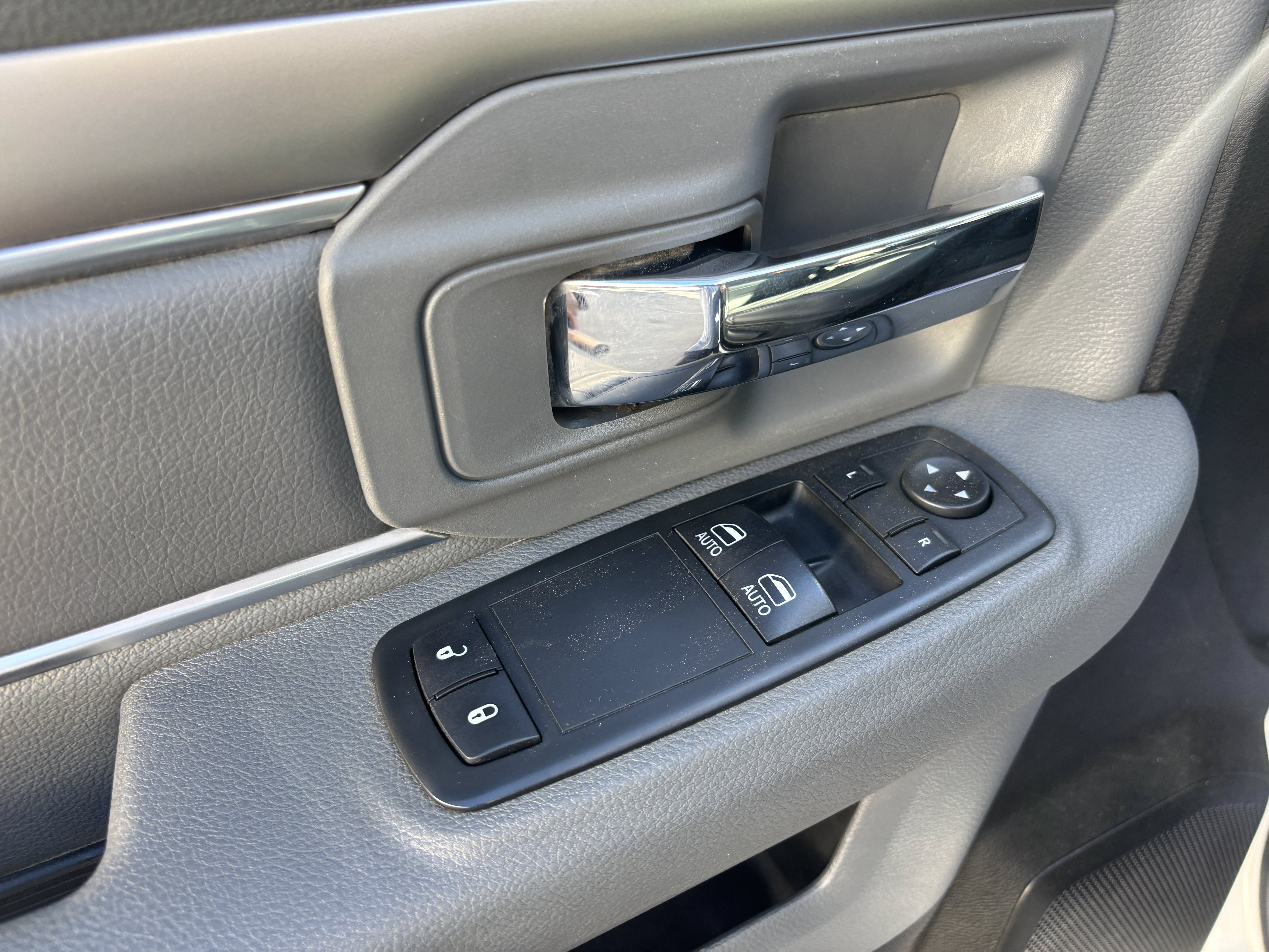 Used 2018 RAM 4500 Tradesman w/ Power Accessory Group RWD image 11