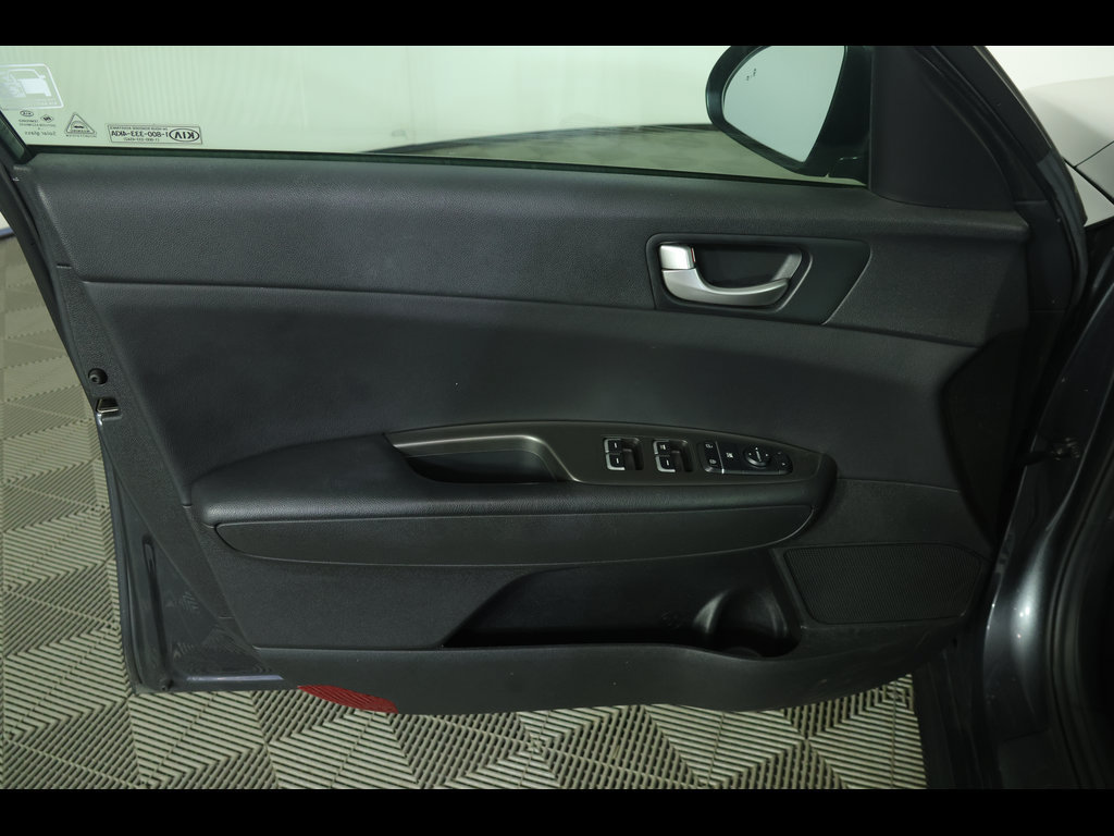 Used 2020 Kia Optima LX FWD image 19
