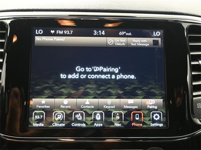 Used 2022 Jeep Grand Cherokee Laredo X image 3