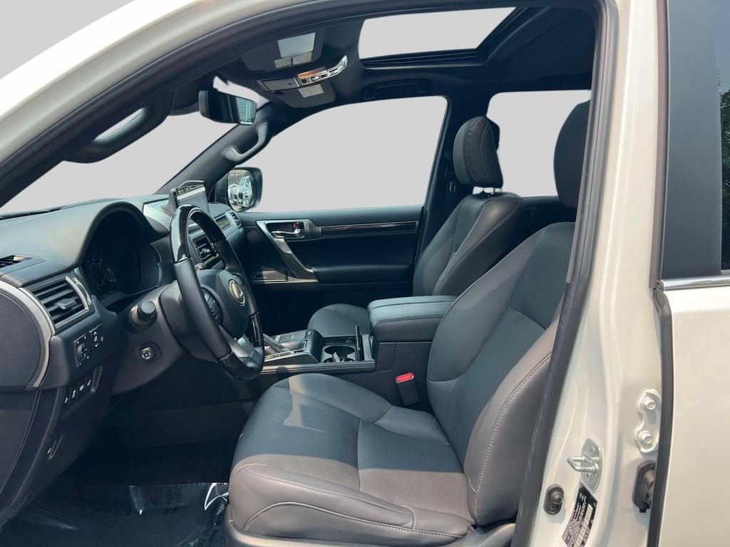 Certified 2023 Lexus GX 460 Premium w/ Premium Package AWD/4WD image 11