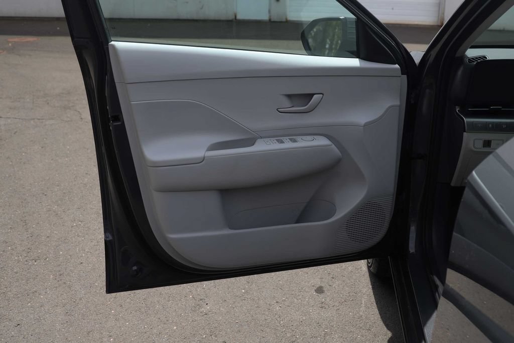 Used 2024 Hyundai Kona SEL AWD/4WD image 23