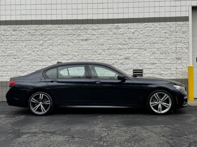 Used 2017 BMW 740i RWD image 40