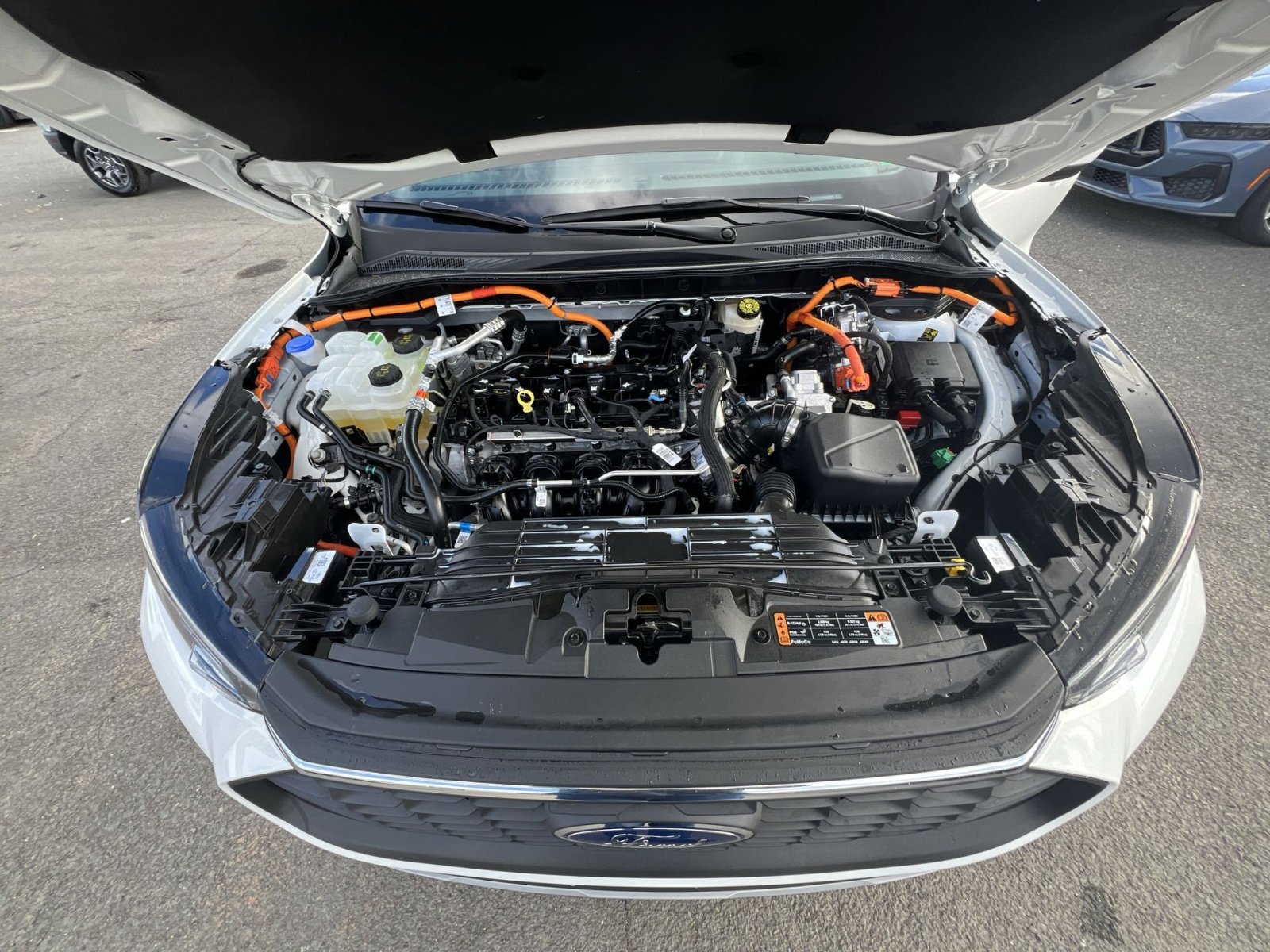 Certified 2025 Ford Escape SE image 27