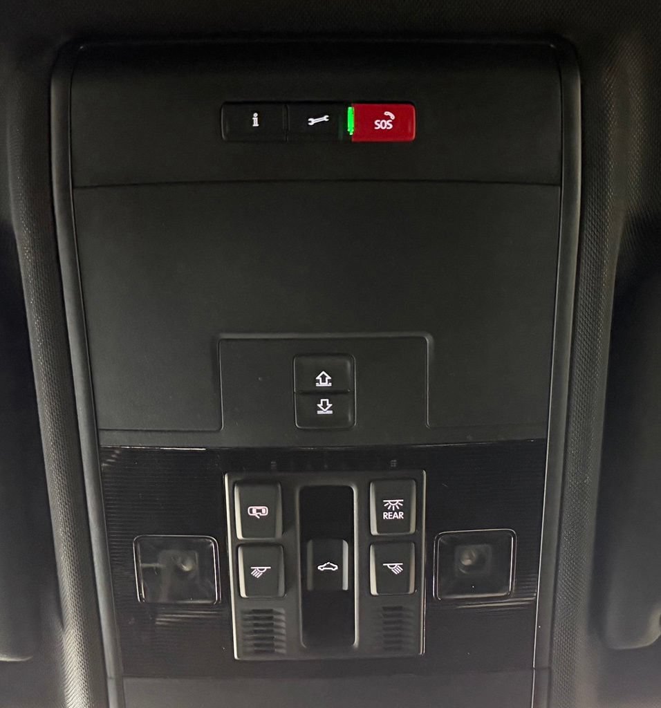 Used 2021 Volkswagen Atlas Cross Sport SE AWD/4WD image 24
