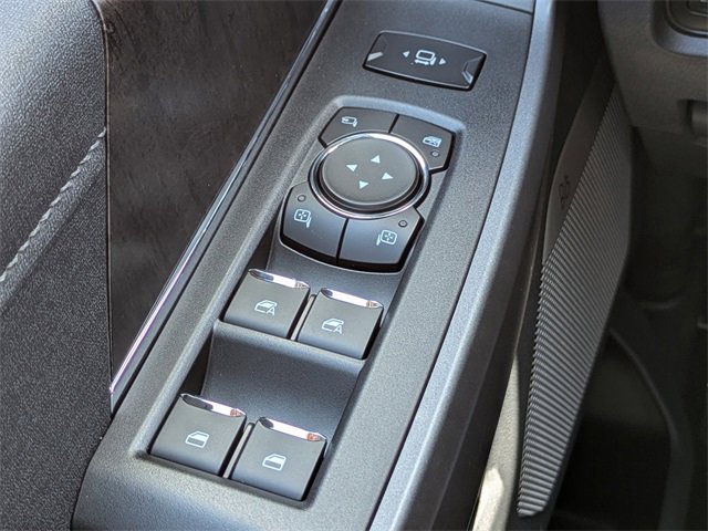 New 2025 Ford F350 Lariat w/ Lariat Ultimate Package image 25