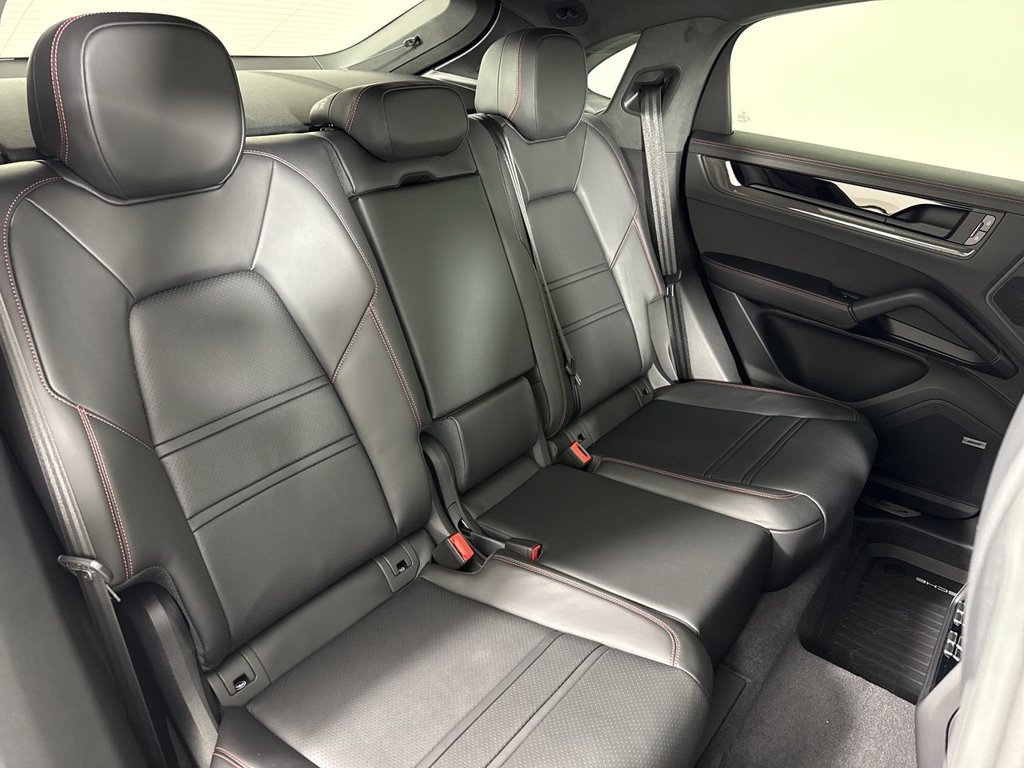 New 2026 Porsche Cayenne GTS AWD/4WD image 22