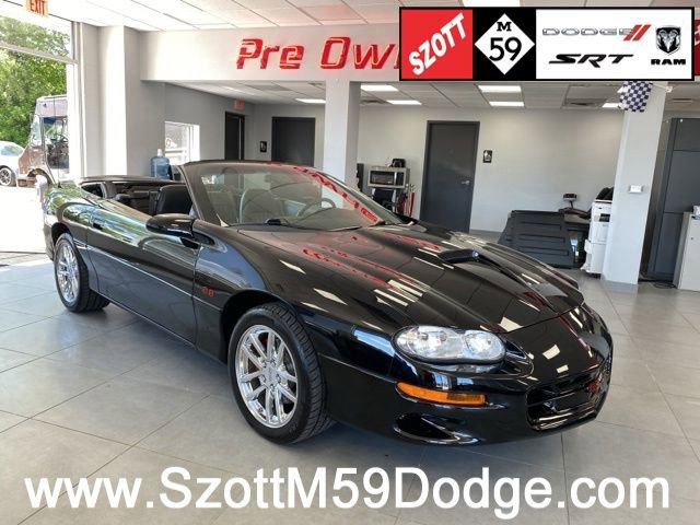 Used 2002 Chevrolet Camaro Z28 w/ SS Performance/Appearance Pkg RWD image 1