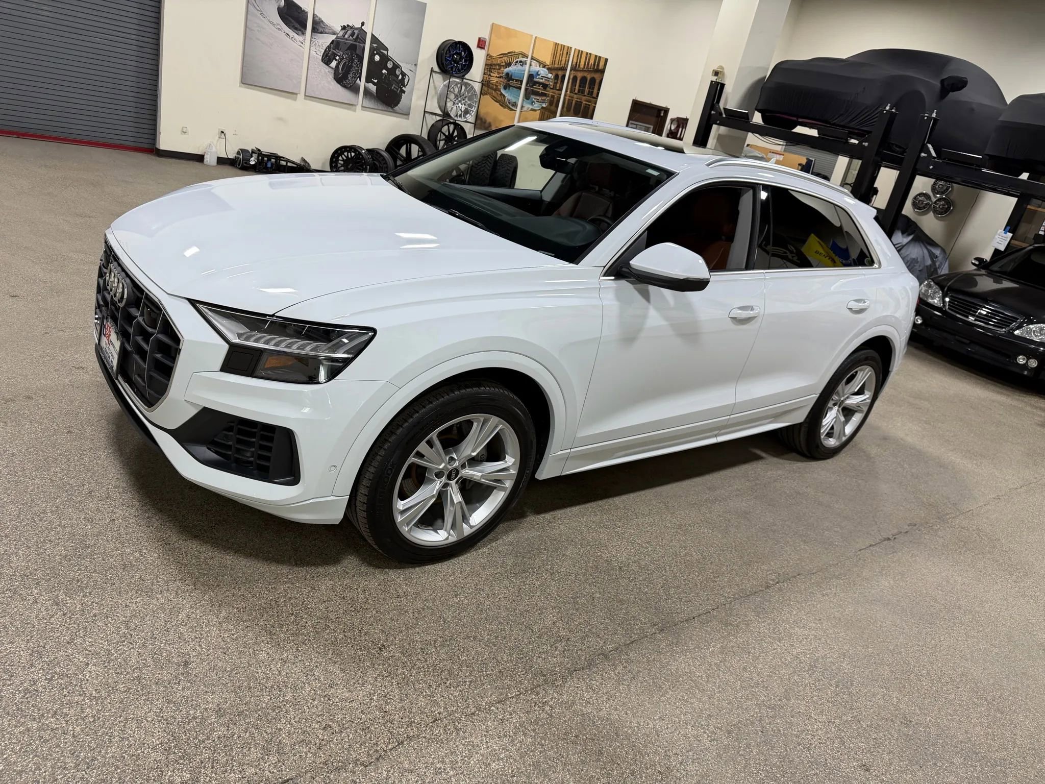 Used 2023 Audi Q8 Premium w/ Convenience Package image 9
