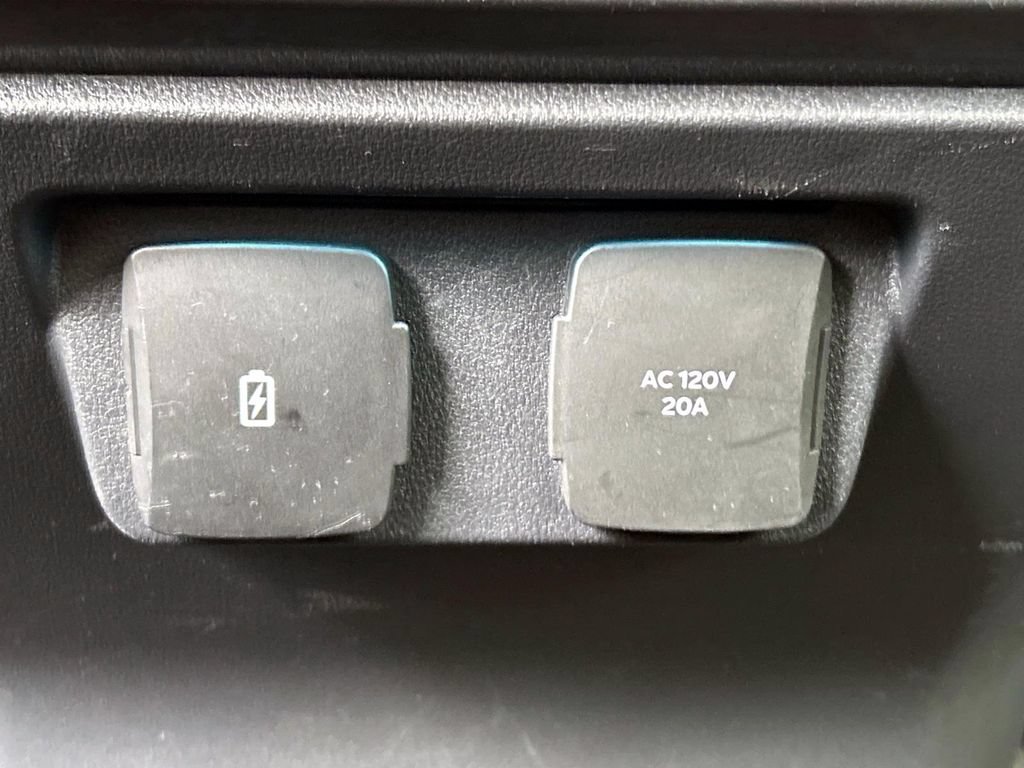 Used 2021 Ford F150 Lariat w/ Equipment Group 502A High AWD/4WD image 20
